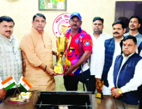 विधायक संजीव शर्मा ने बढ़ाया टीम का हौसला