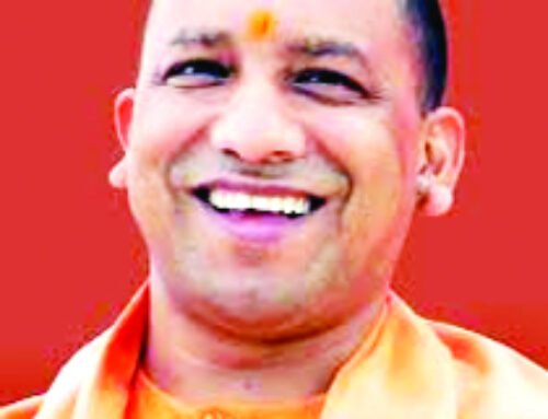 २६ लाख रुपए प्रति घंटे के किराये के विमान से गये हैं योगी