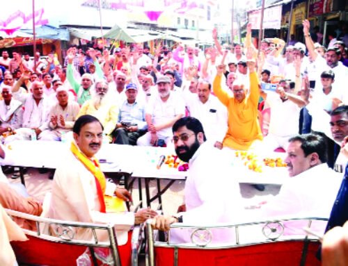 पीएम की रैली को लेकर सांसद ने सिकन्द्राबाद विधानसभा क्षेत्र में किया जनसंपर्क