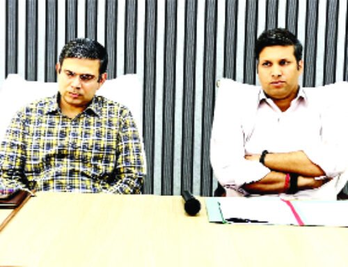 त्यौहारों को लेकर डीएम व एडीसीपी लॉ ने की पीस समिति की बैठक