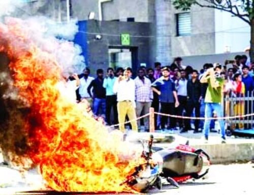 मंगलवार को भी श्रमिकों ने किया बवाल