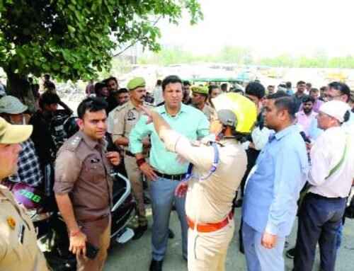 कई दर्जन सिलेंडर फटे, पशुओं की मौत, कबाड़ के गोदाम हुए खाक