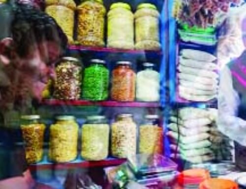 पीएम ने खरीद कर खाई झालमुड़ी