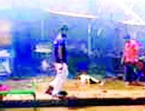 क्रॉसिंग रिपब्लिक में आग का तांडव, 20 दुकानें खाक