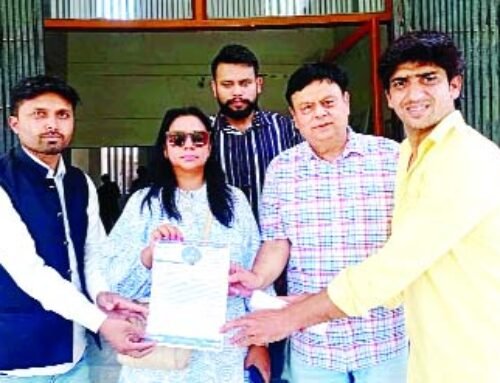 नीट परीक्षार्थियों के लिए निशुल्क परिवहन व्यवस्था को लेकर दिया ज्ञापन