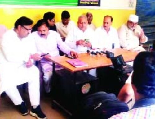 संवेदनहीन सरकार पीडि़तों से मिलने भी नहीं दे रही: सतीश शर्मा
