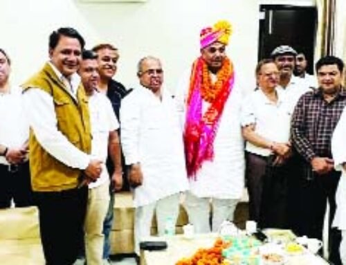 रवि वर्मा के घर पहुंचे सांसद हरेन्द्र मलिक