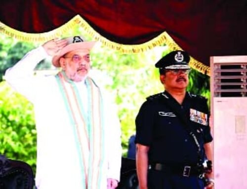 गाजियाबाद पहुंचे गृहमंत्री, अलंकरण समारोह में हुए शामिल