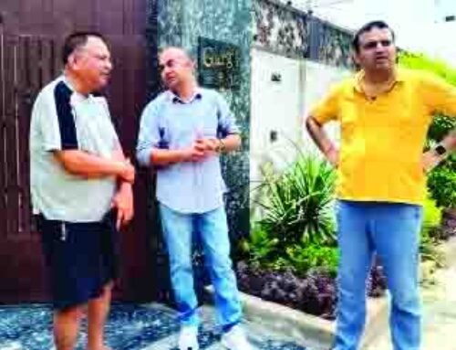 निर्माणाधीन नाले के मलबे से रोड ब्लॉक, लोगों ने कराया काम बंद