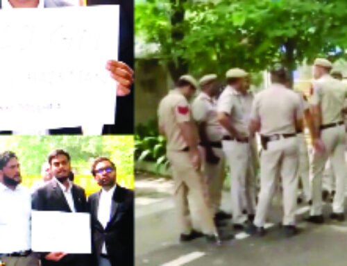 बार काउंसिल आफ इंडिया के चेयरमैन के इस्तीफे की मांग पर वकीलों ने किया प्रदर्शन