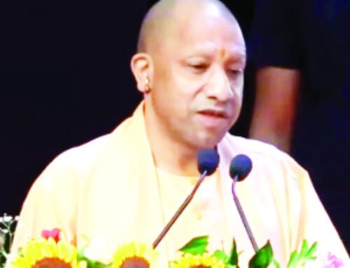 कुछ लोग जीवन भर बच्चे ही बने रहते हैं: सीएम योगी