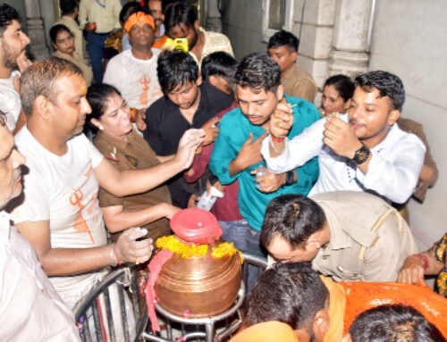 शिवरात्री पर महादेव के जयघोष से गूंजा दूधेश्वरनाथ मंदिर