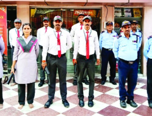 वरिष्ठ नागरिकों और गर्भवती महिलाओं से घर से दर्शन की अपील