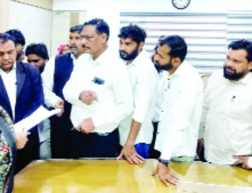 रवि गौतम को लेकर अधिवक्ताओं ने दिया ज्ञापन