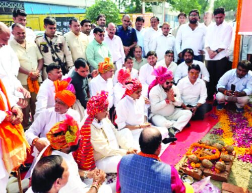 सलारपुर गांव में 5.76 करोड़ की लागत से बनेगा आधुनिक बारात घर, विधायक पंकज सिंह ने किया शिलान्यास