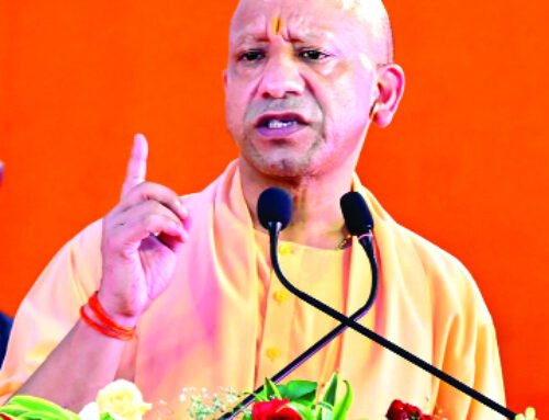 सीएम ने बताई मोबाइल से माइक्रोक चिप तक की यात्रा